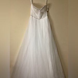 David’s Bridal Dress size 4